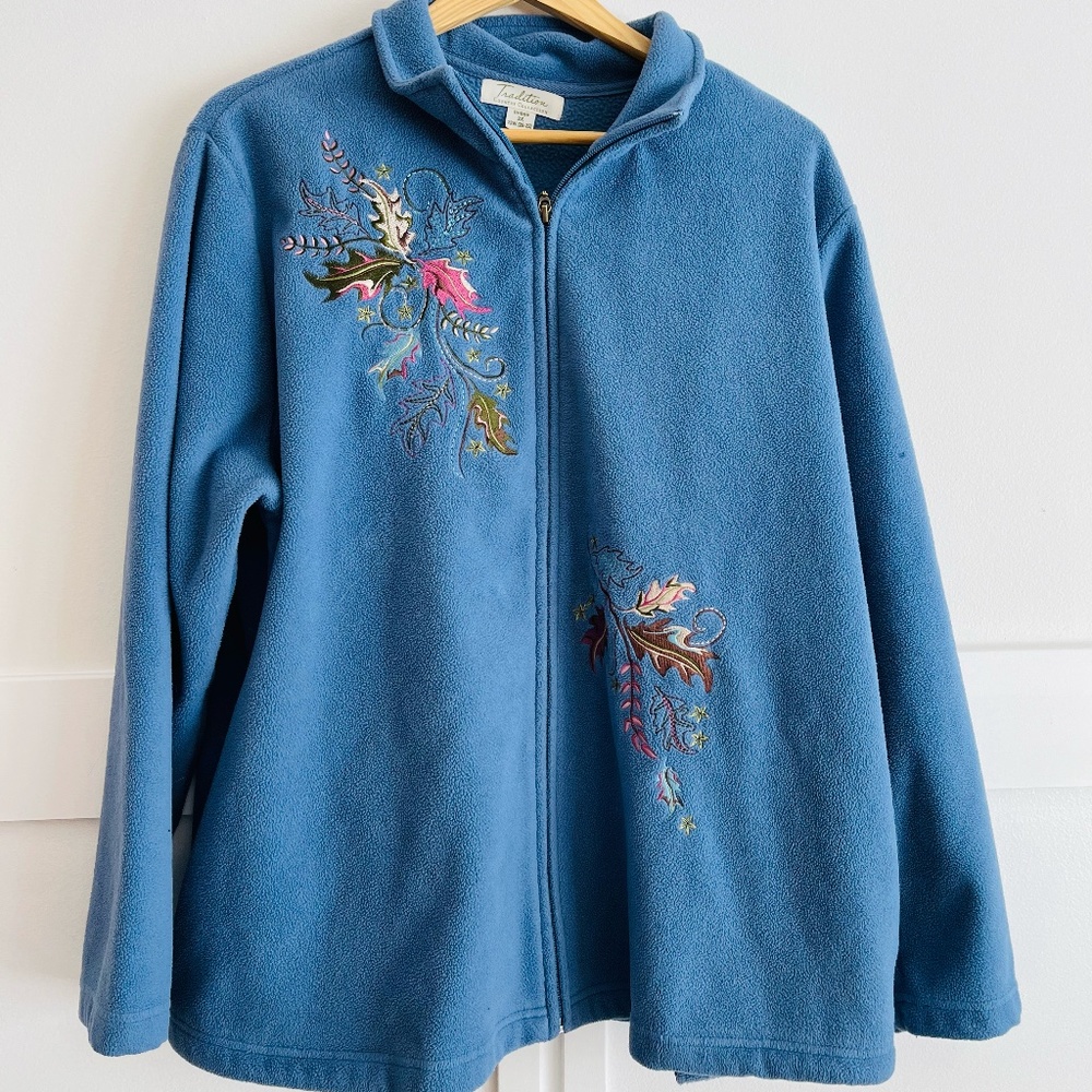 Vintage Ladies Zip Up Sweater from Tradition Country Collection with Embroidery